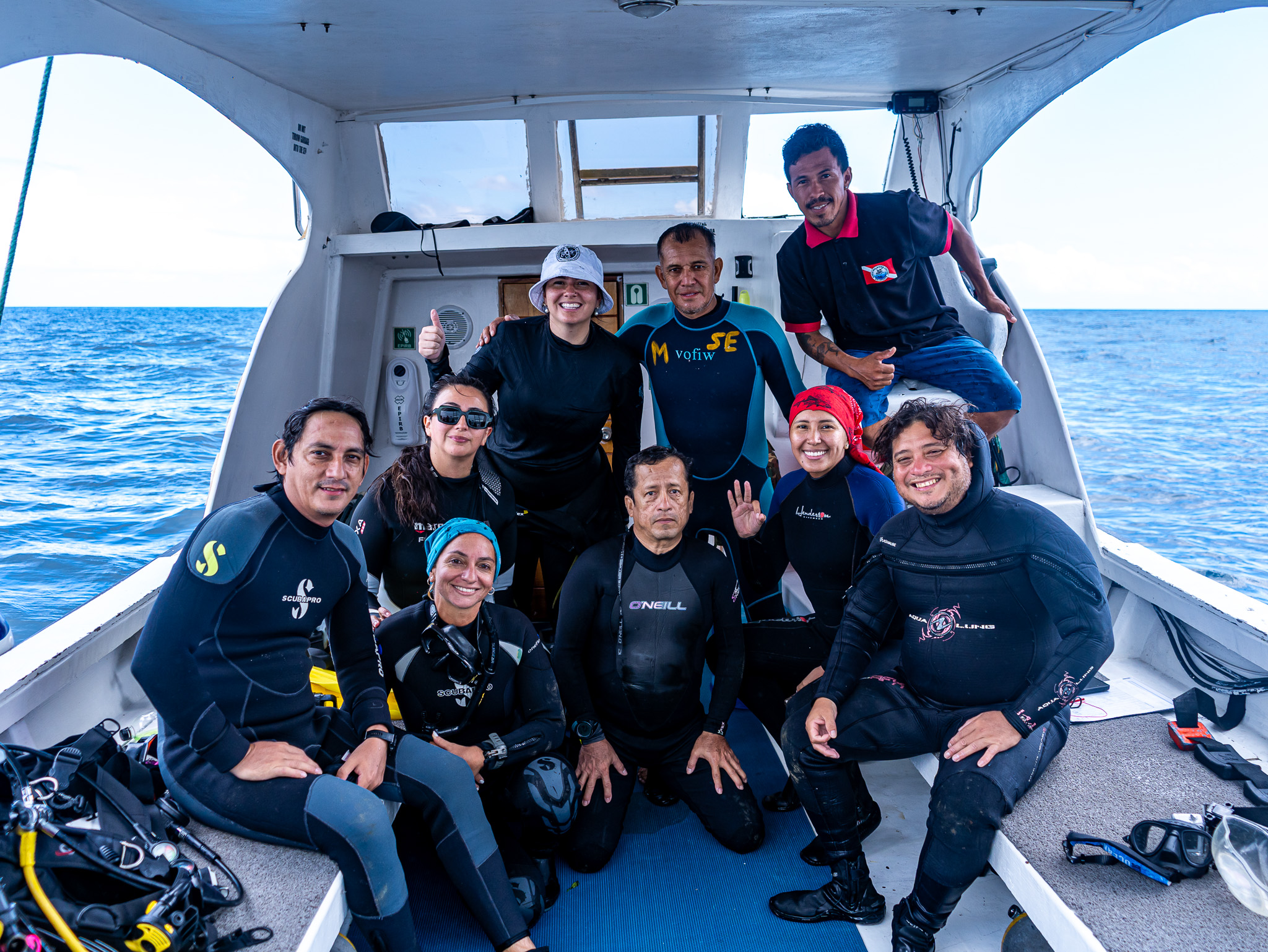 BUCEO EN LAS CUEVAS DE HITLER